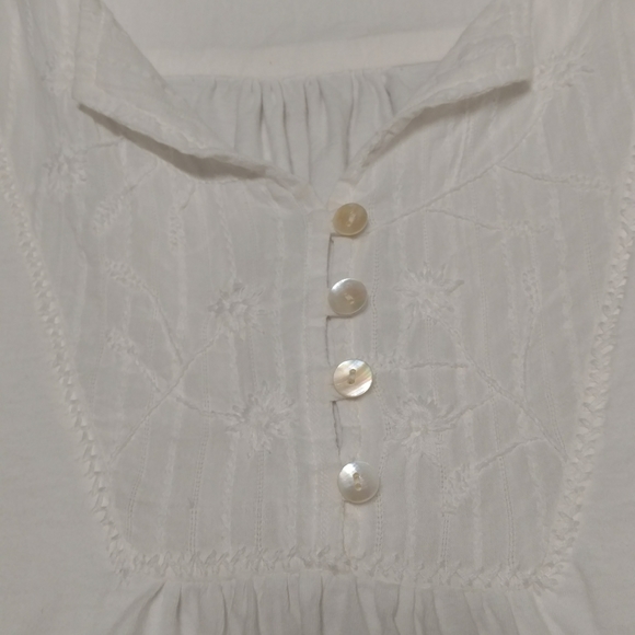 Top - Picture 2 of 3